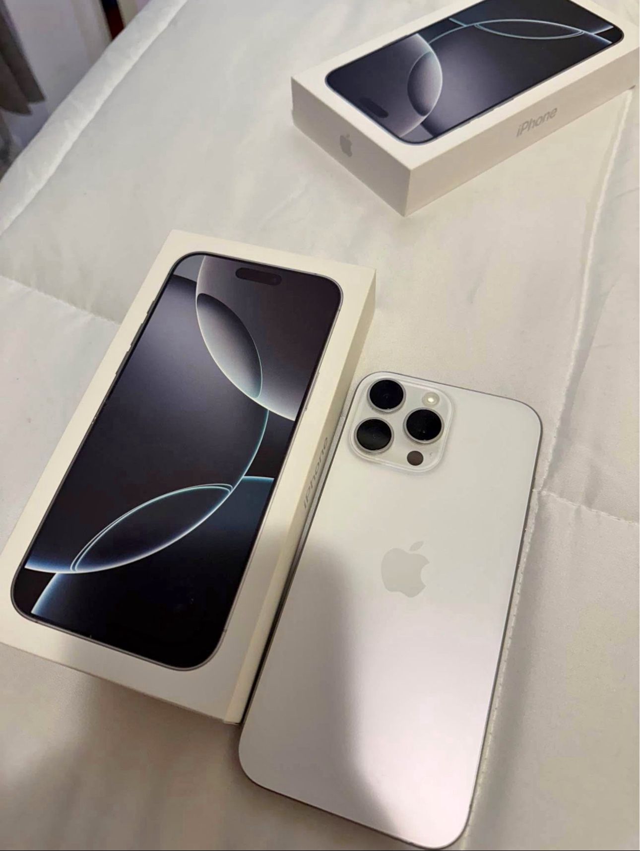 iPhone 16 Pro Max
