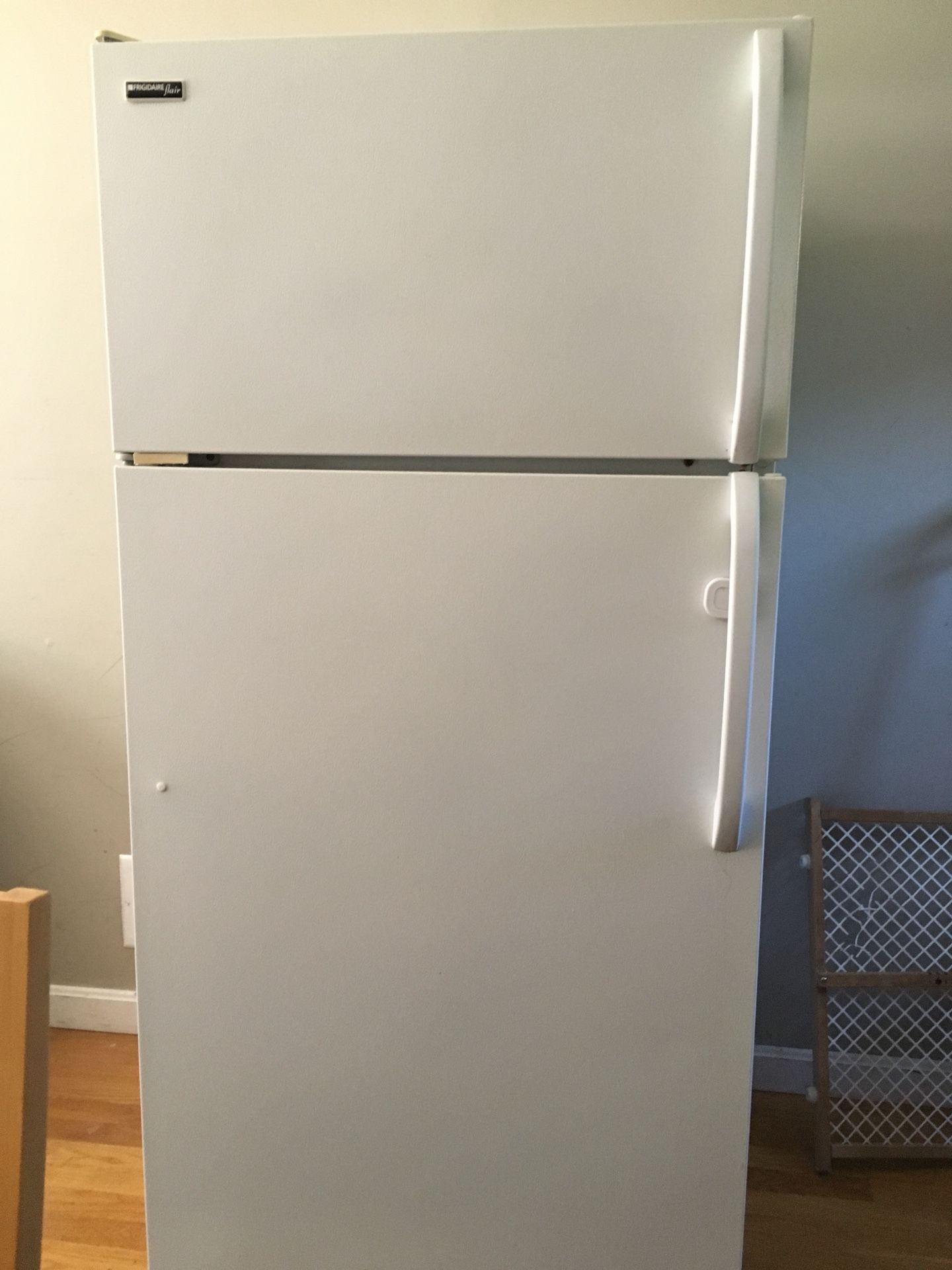 Frigidaire Flair no frost refrigerator