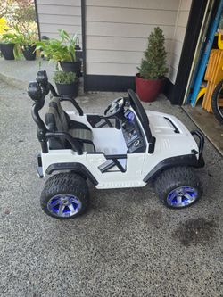 MODERNO KIDS JEEP