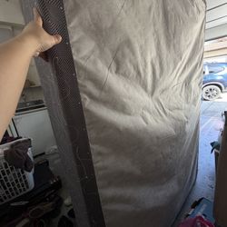 Free Queen Size Matress Box 