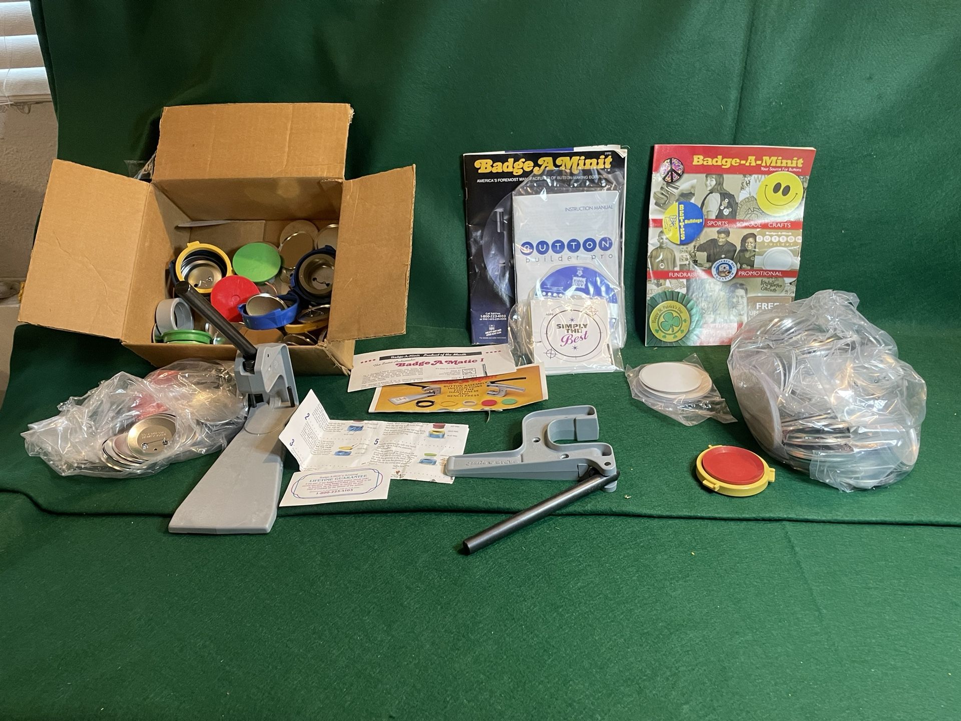 Badge A Matic Badge Maker Kit From 1991