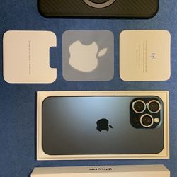 iPhone 15 Pro Max 512 G  Unlocked! 