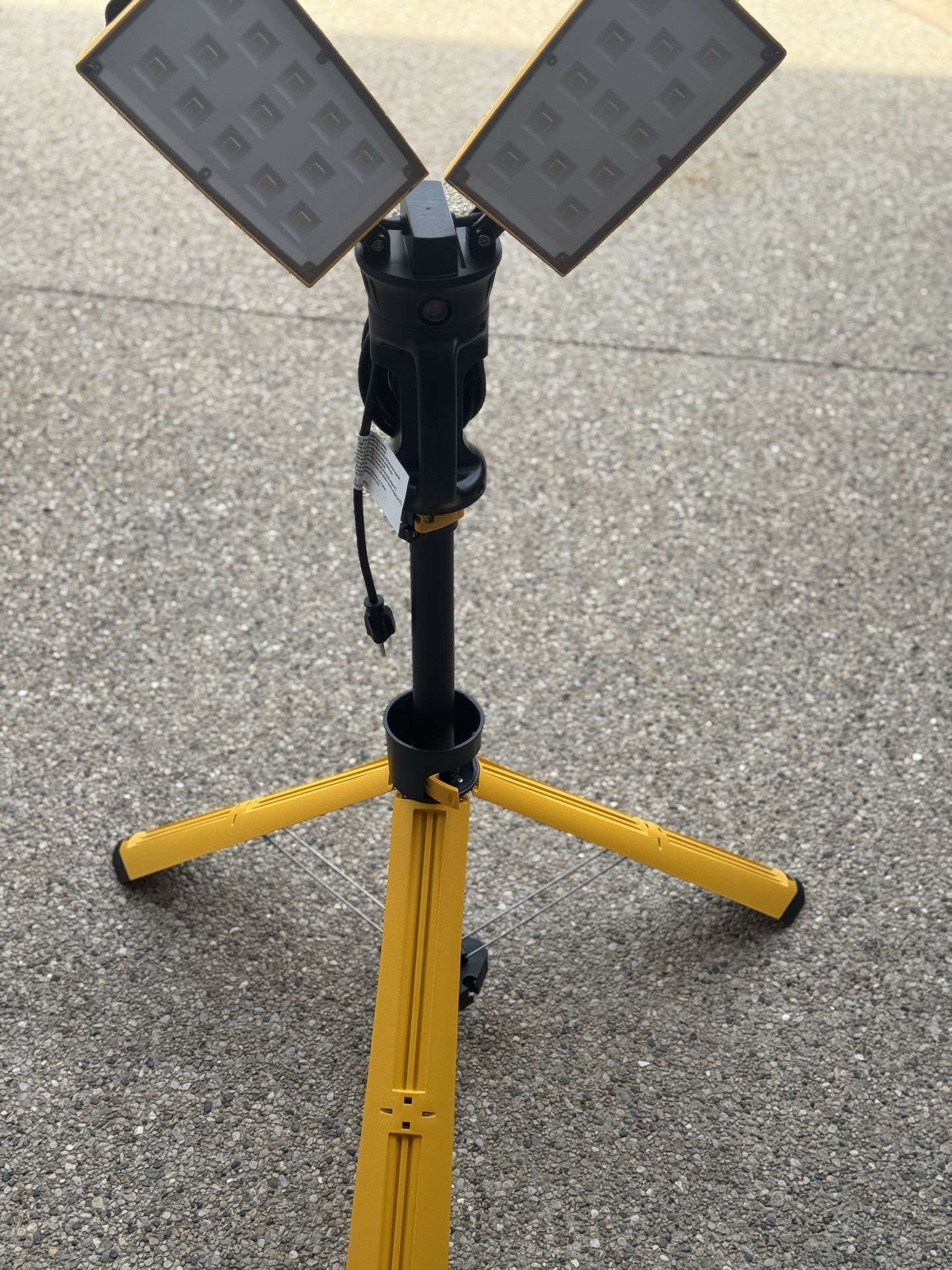 LUTEC 【Upgraded】 6290Pro 15000 Lumen 105 Watt Dual-Head LED Work Light with Telescoping Tripod, Work Light with Stand Rotating Waterproof Lamps and 8