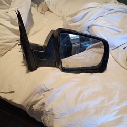 Toyota Tundra Right Side Mirror 