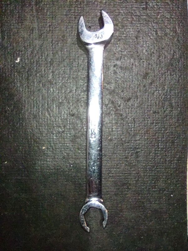 Snap-On 5/8th 6 Point Open End/ Flare Wrench, Model Number RSX20