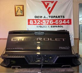 2021 2023 2025 Chevy Chevrolet Silverado 2500 HD Rear tailgate black rear bumper with exhaust