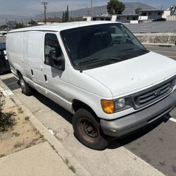2007 Ford E-250