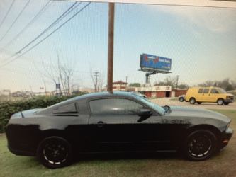 2011 Ford Mustang V6
