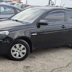 Hyundai 2009, black