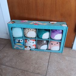 Brand New Squishmallow Mini Plush 8 Pack
