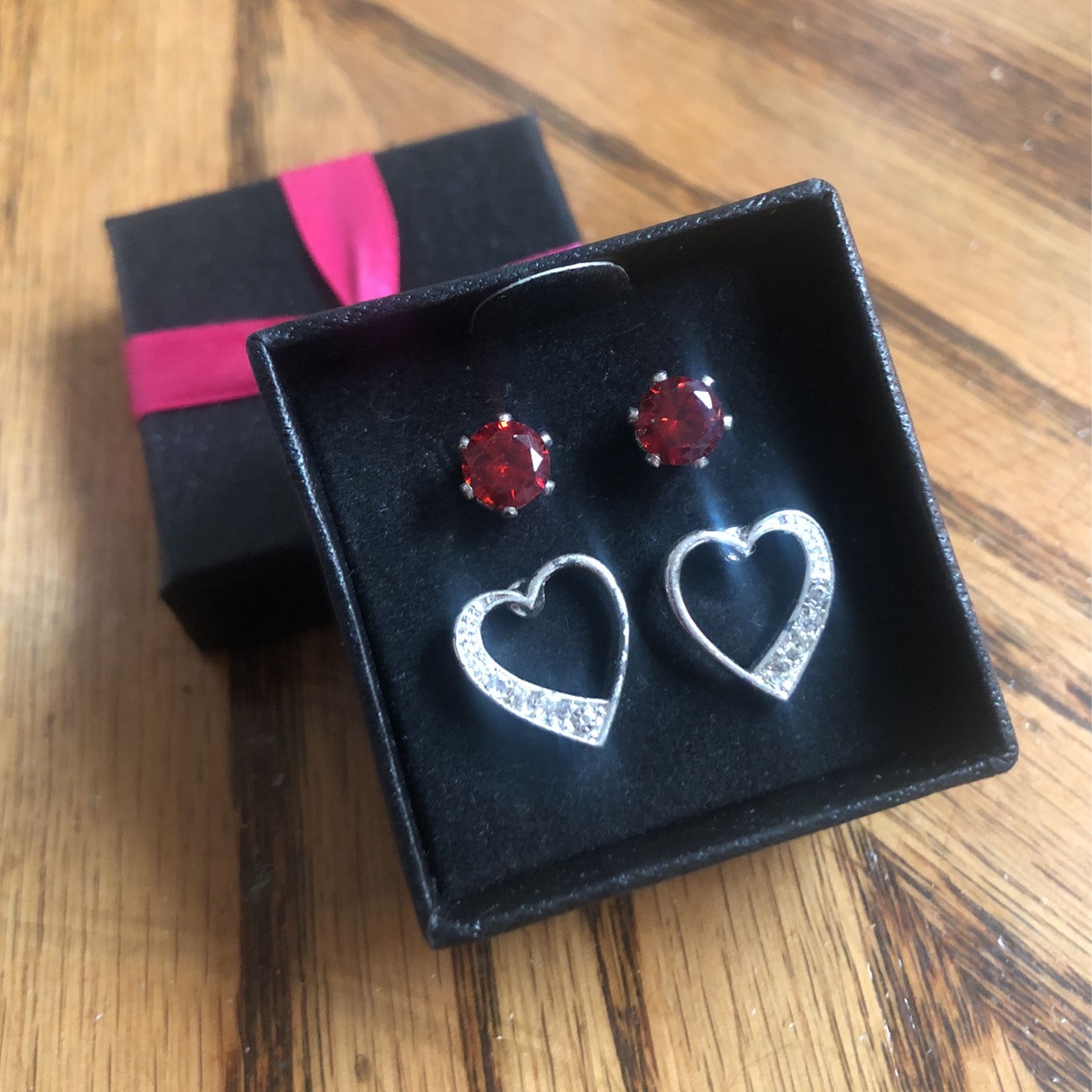 Avon Red CZ And Heart Stud Set In Gift Box