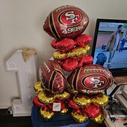 49 Ers Balloon Centerpieces