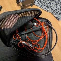 Plantronics Headset With Case - USB Connect Moving Sale All Must Go!