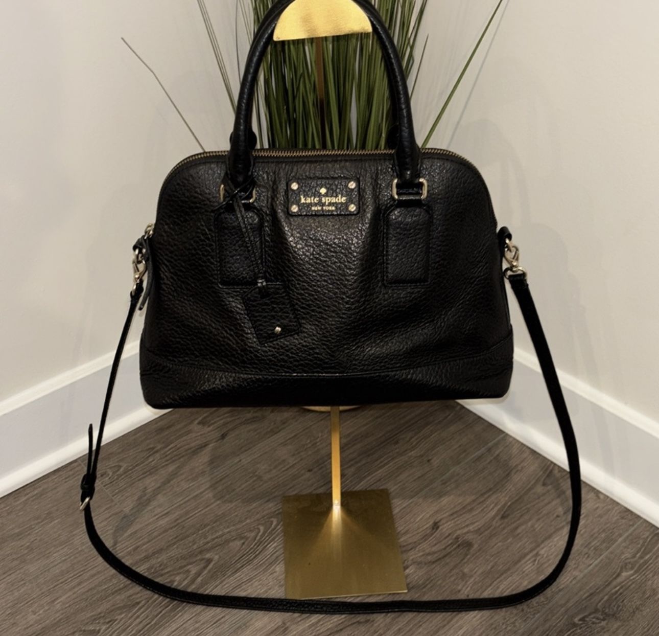 EUC Kate Spade New York Bay Street Small Rachelle Purse, Black Leather