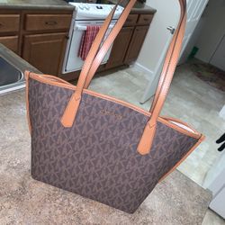 LG MICHAEL KORS TOTE BAG