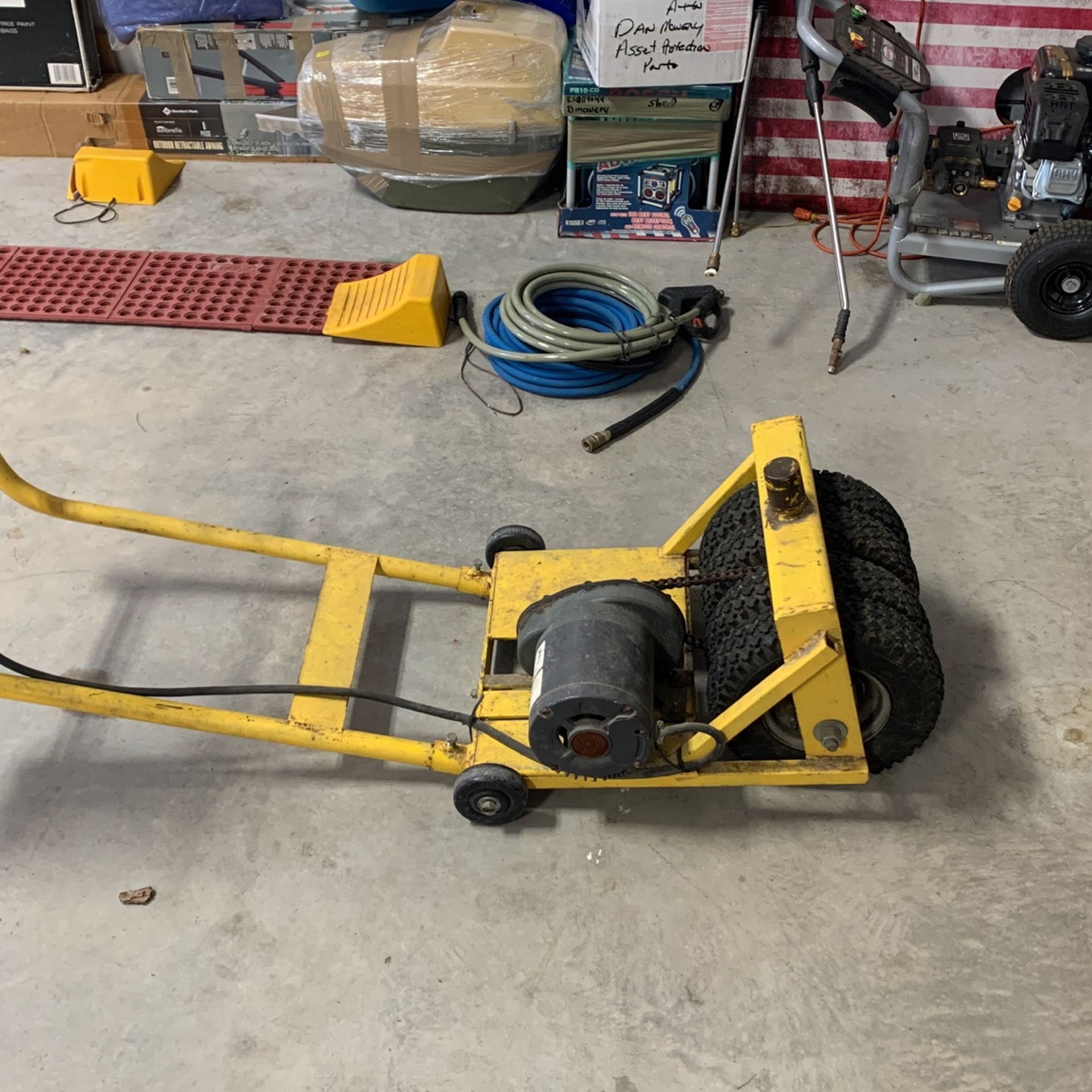 Trailer Dolly for Moving Trailers