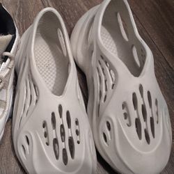 Foam Runners 
