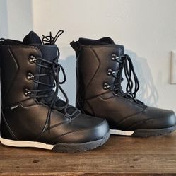 Men's Chamonix Snowboard Boots (Size 13)