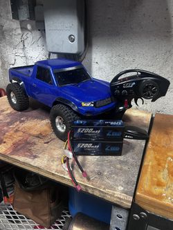 Traxxas TRX4 Modified 1/10 RC Crawler with Batteries RTR