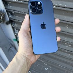 iPhone 15 Pro Max Unlocked 