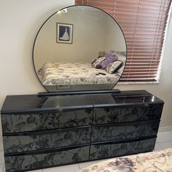 Vintage 90s Dresser With Mirror 