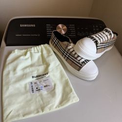 Burberry Shoes