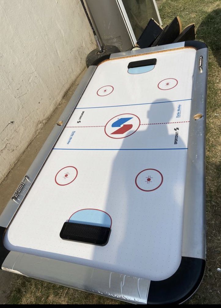 Air hockey table. Like new