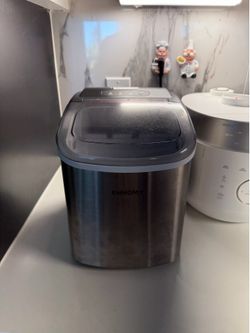 Ice maker