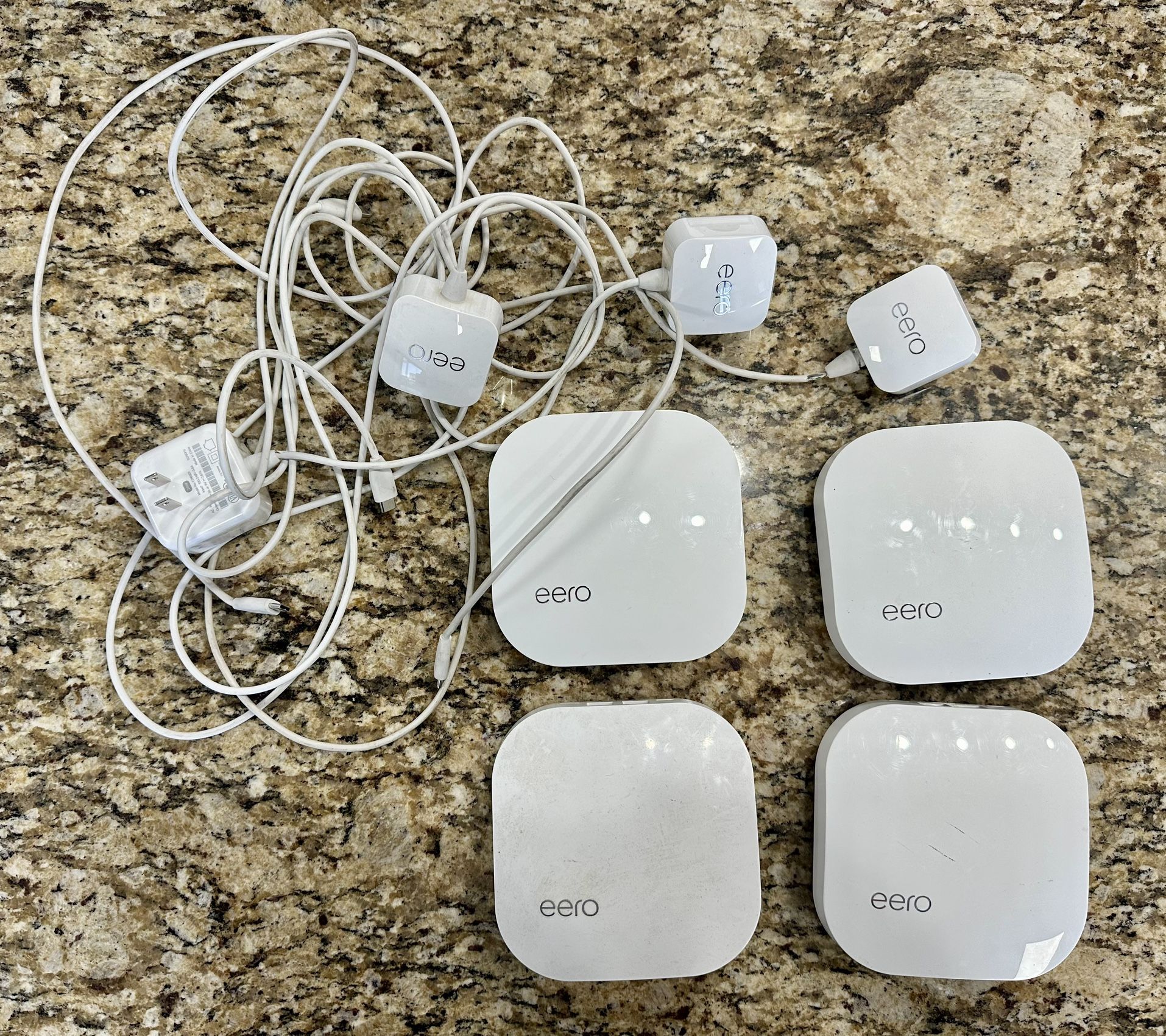 4 eero Router/extender Model#B010001