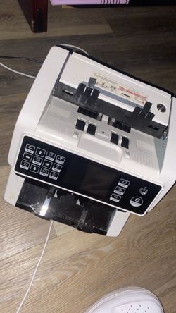 Cash counter machine