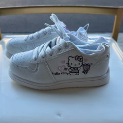 Brand New Girls Hello Kitty Shoes 