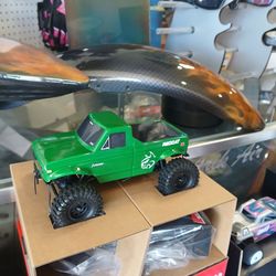 Ascent 32 V2 Redcat Racing RC Rock Crawler Truck brand new summer deal $85 plus tax