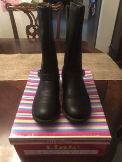 Girls Size 2 Black boots