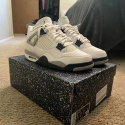 Jordan Retro 4 Midnight Navy, size 10