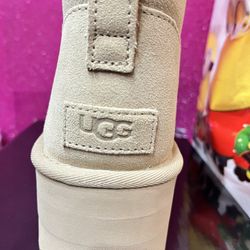 New Ugg Classic Ultra Mini Suede Platform Sz 12