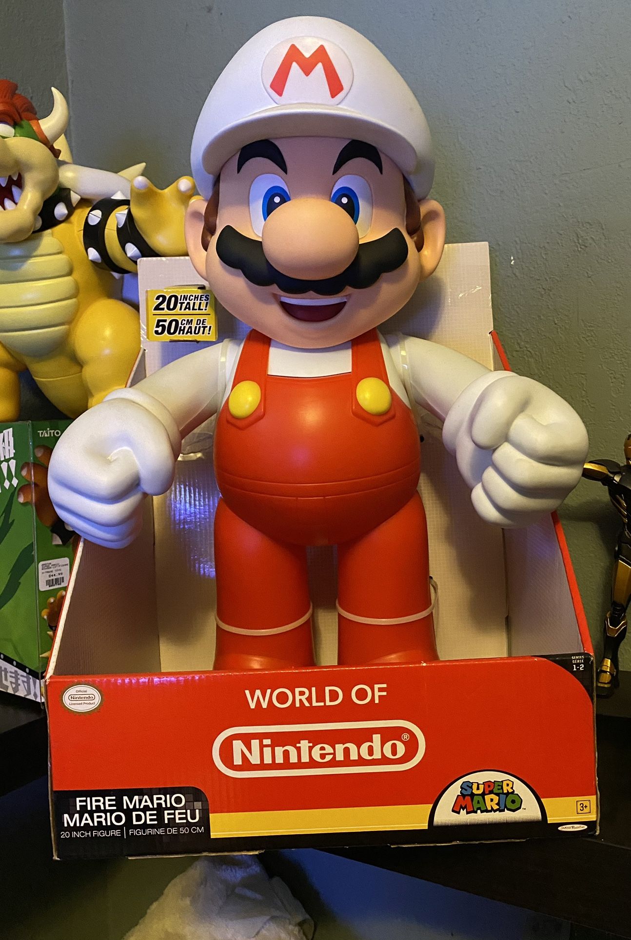 Super Mario 20” PVC Large Figure