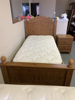 Twin bed good condition