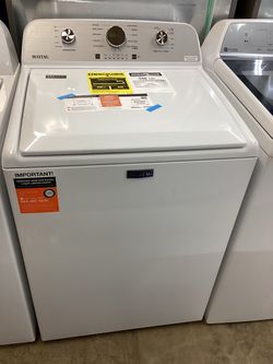 Maytag 4.5 cu.ft. Top Load Washer with Auto Sensing New Scratch and Dent