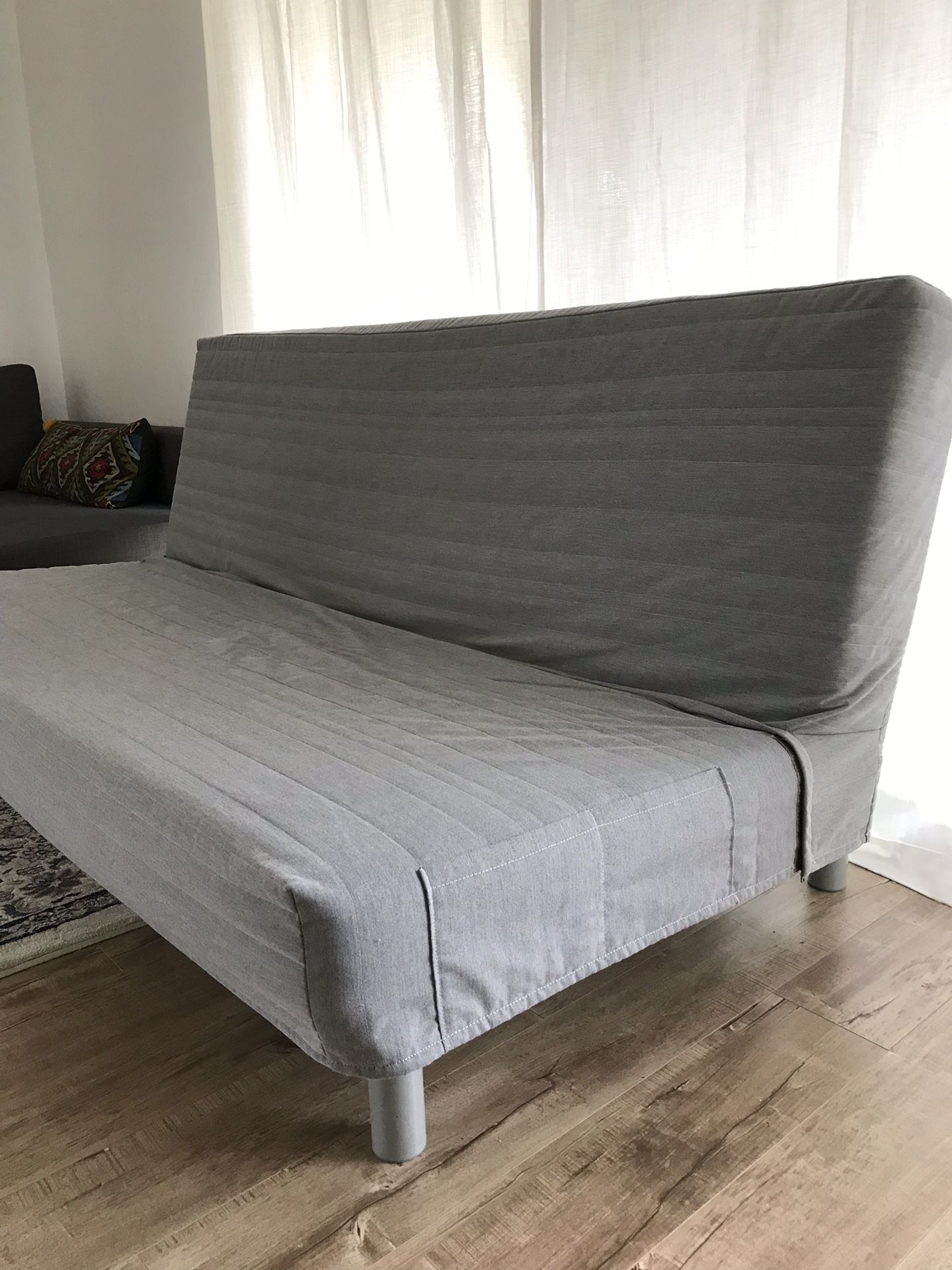 Futon/sleeper sofa