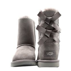 Kids Bailey Bow Uggs Size 2