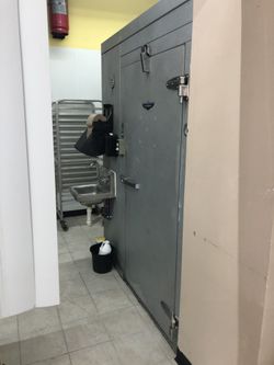 Walk in cooler