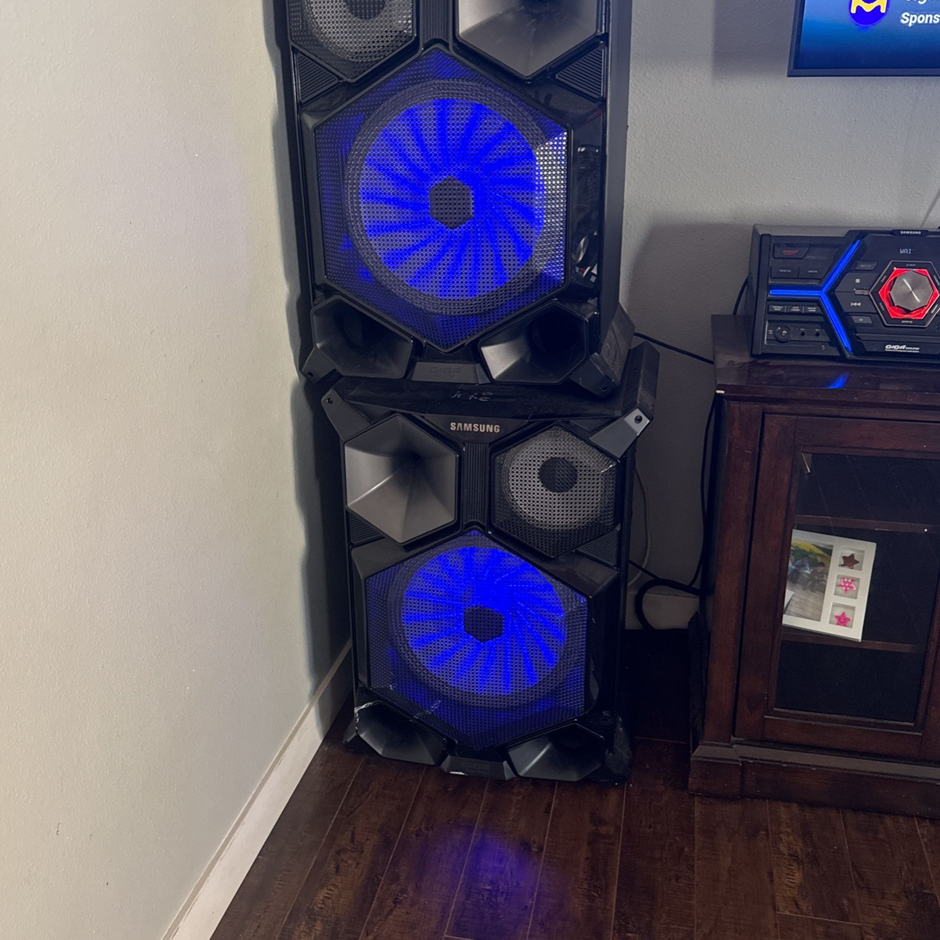 Samsung Speak GiGA Sound