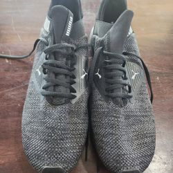 Men's Size 13 Puma Black Woven Running place Up Sneakers / Shoes 376840-04 