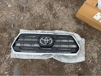 2016-2023 Toyota Tacoma Grille