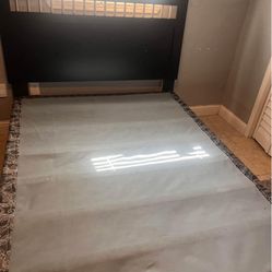 Queen Sz Bed Frame & Box Spring