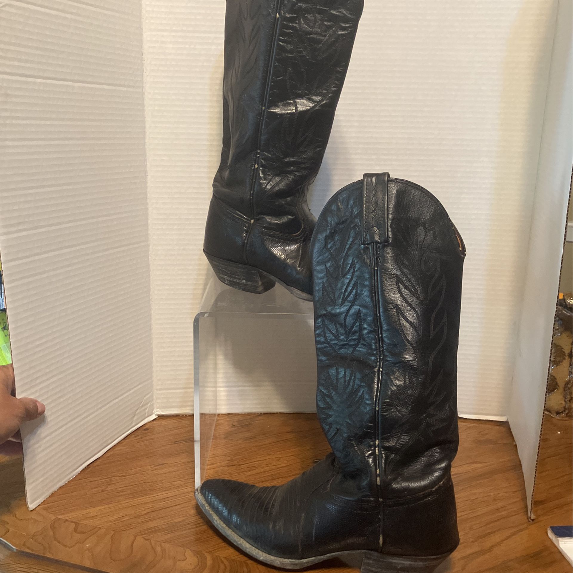 J. Chisholm Black Leather 6M Western Boots