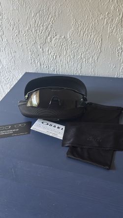 Oakley Radar EV Path Sunglasses - Like New w/ Case