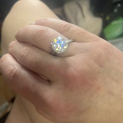 5 Carat Round Brilliant Solitaire With Side StonesLab Created Diamond Passes Diamond Tester 92514 K Plated Ring Size 7 