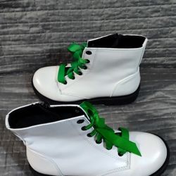 Soda Firm Girls Combat Boots Size 3 - Excellent Condition 