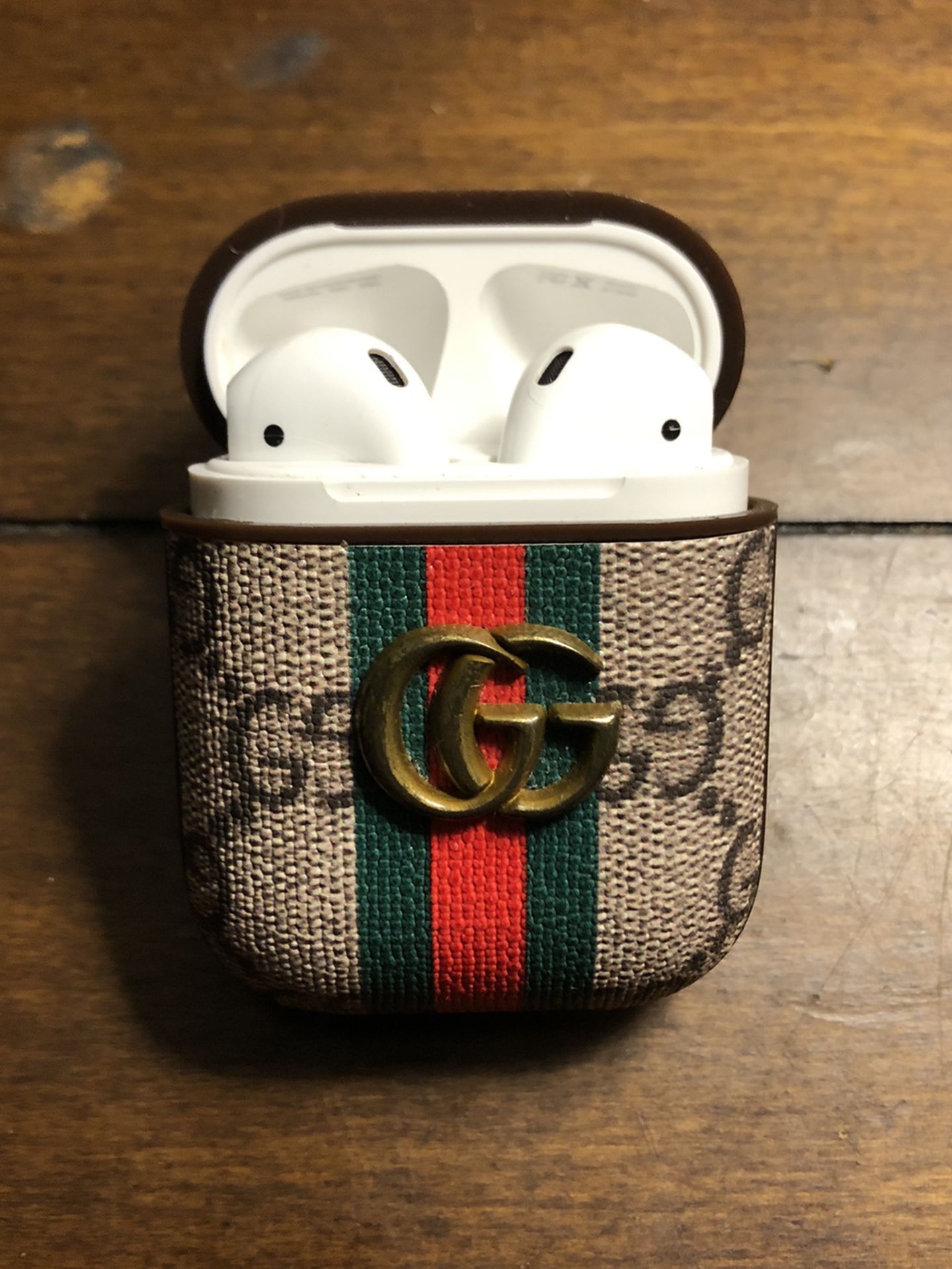 Airpods And Gucci Case